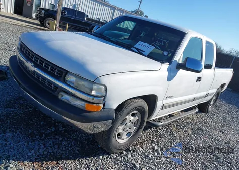 2002 Chevrolet Silverado 1500 Ls z USA, uszkodzony, nr VIN 2GCEC19T421254608